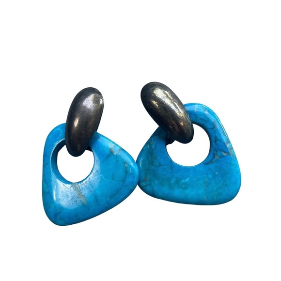 Avon Jewelry - Vintage AVON Pair of Costume Jewelry Clip-On Earrings with Genuine Howlite Stone